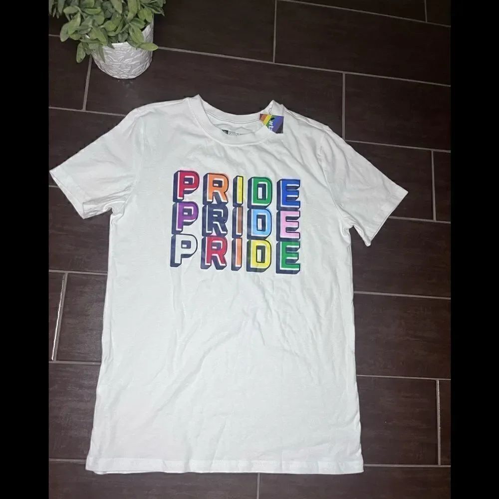 Pride short sleeved t shirt sz XL(16)